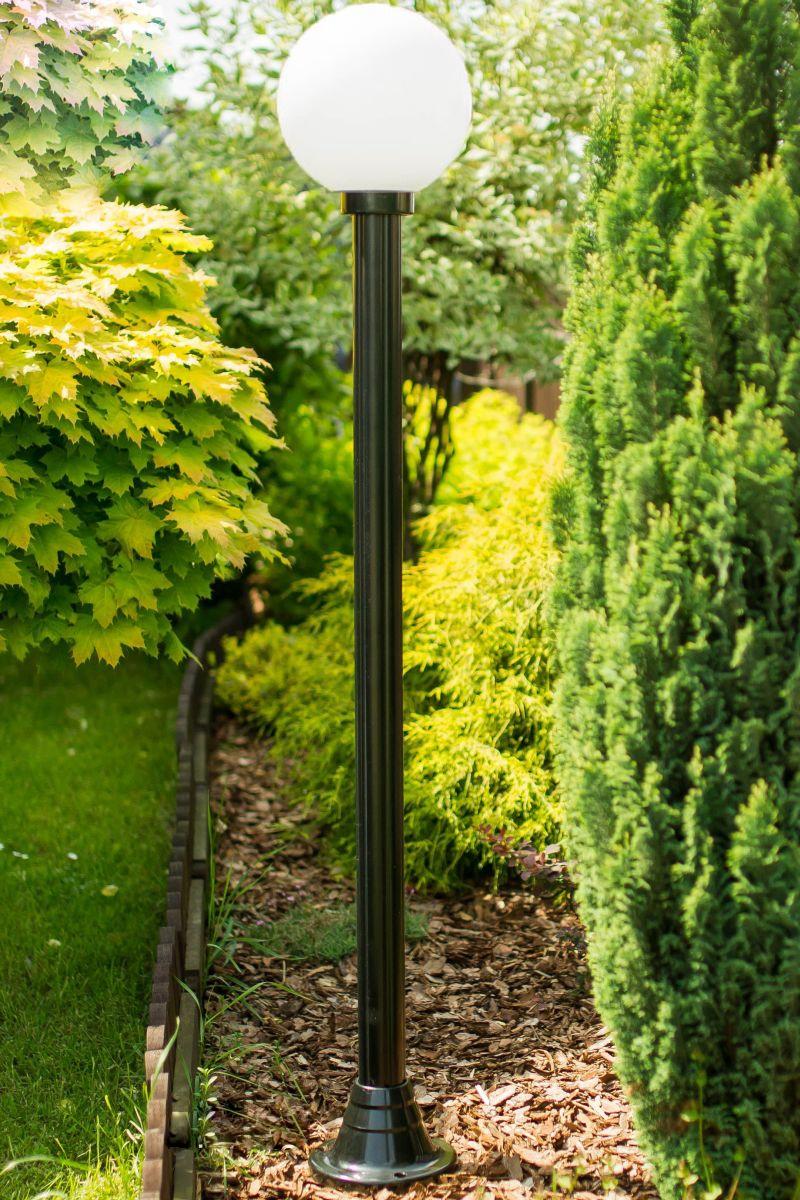 Lampy ogrodowe wys. 2.1 m, klosz 30 cm