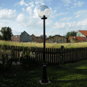 Lampy parkowe wys. 2.2 m, klosz przeźroczysty 400 mm